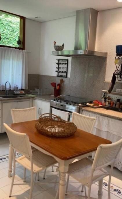 Casa Deliciosa Em Condo C/ Piscina Frente Ao Mar Sao Sebastiao  Eksteriør billede